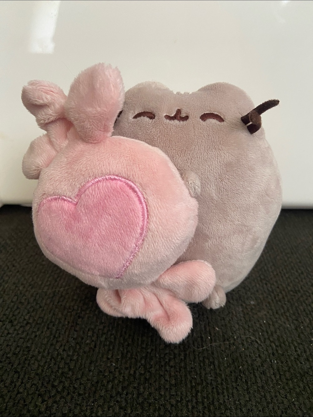 Pusheen Cute Plush Cat with Pink Heart candy  NWOT